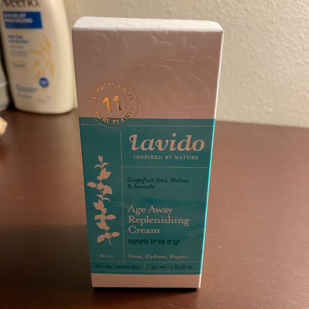 Lavido Age Away Replenishing Cream